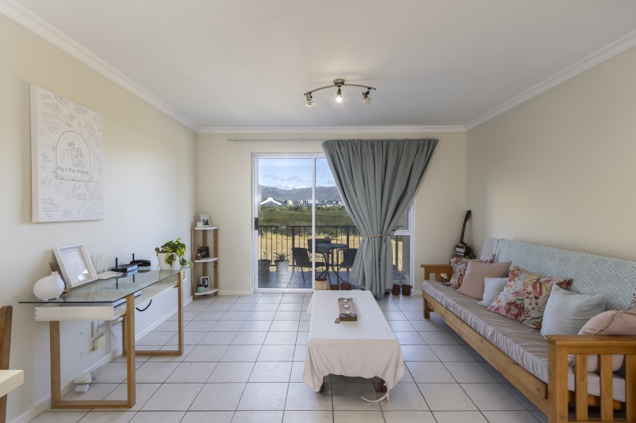 2 Bedroom Property for Sale in Heritage Park Western Cape